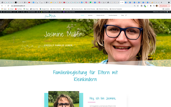 Der obere Teil meiner Startseite meiner Website mit einem Foto von Jasmine Müller.